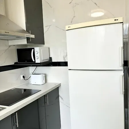 Entier Hui Pansiyon Rueil-Malmaison
